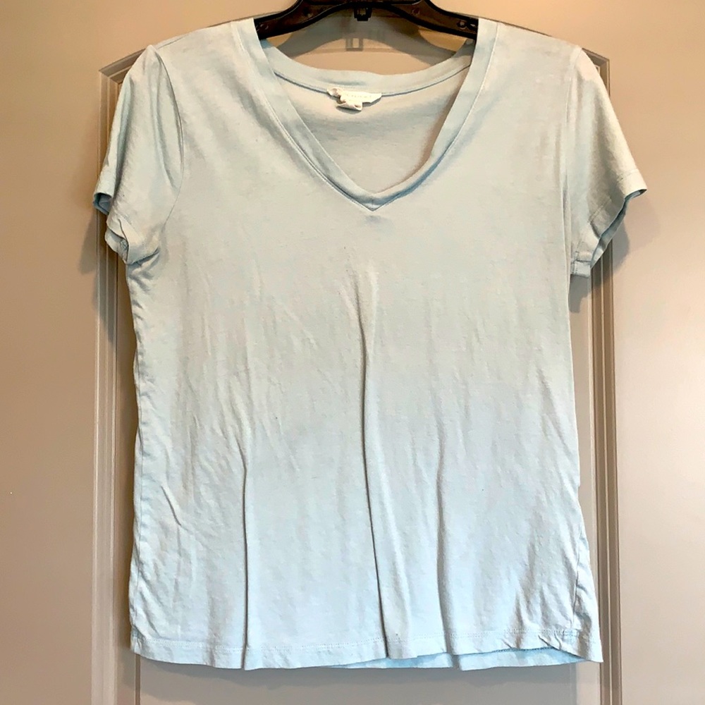 Basic vneck